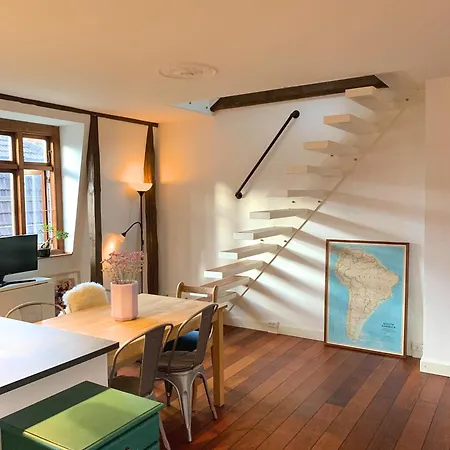 Stylish Two Floor Scandinavian & Cozy * Kopenhagen