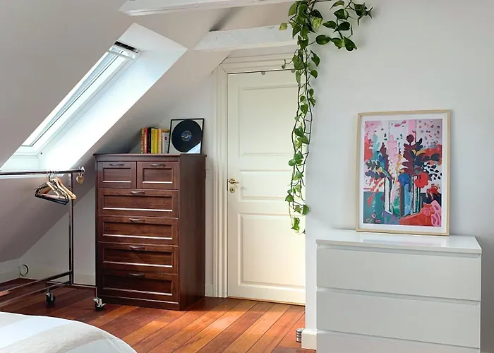 Stylish Two Floor Scandinavian & Cozy Apartment Copenhagen