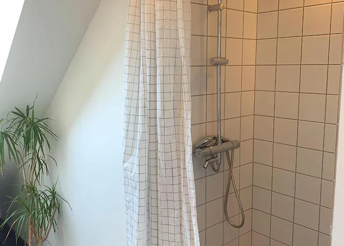 Stylish Two Floor Scandinavian & Cozy Lägenhet *