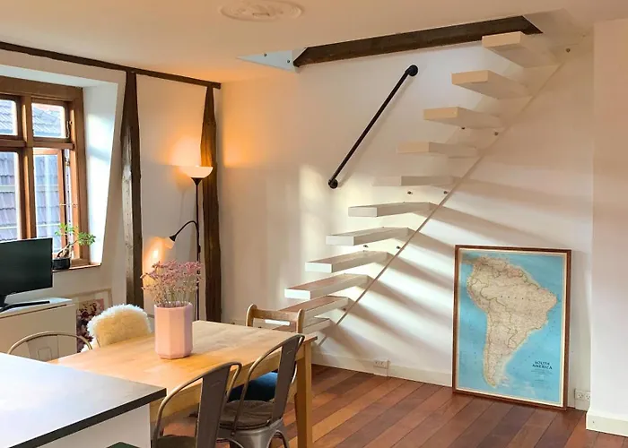Stylish Two Floor Scandinavian & Cozy * Köpenhamn